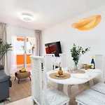 Tms Veramar2, Seafront, Ac, Pool & Parking * ארונה