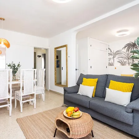 Tms Veramar2,budget, Seafront, Pool And Parking Apartment