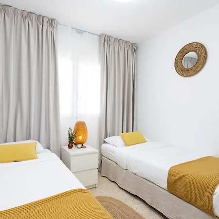 Tms Veramar2, Seafront, Ac, Pool & Parking *